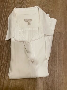 Talbots women’s  long sleeve White shirt